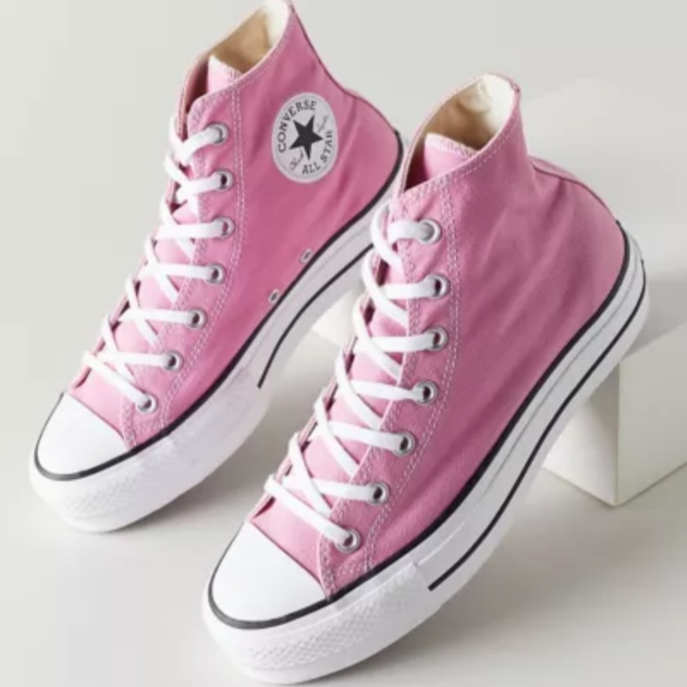 Converse CTAS LIFT HI PLATFORM WOMEN SZ  / 571631C
